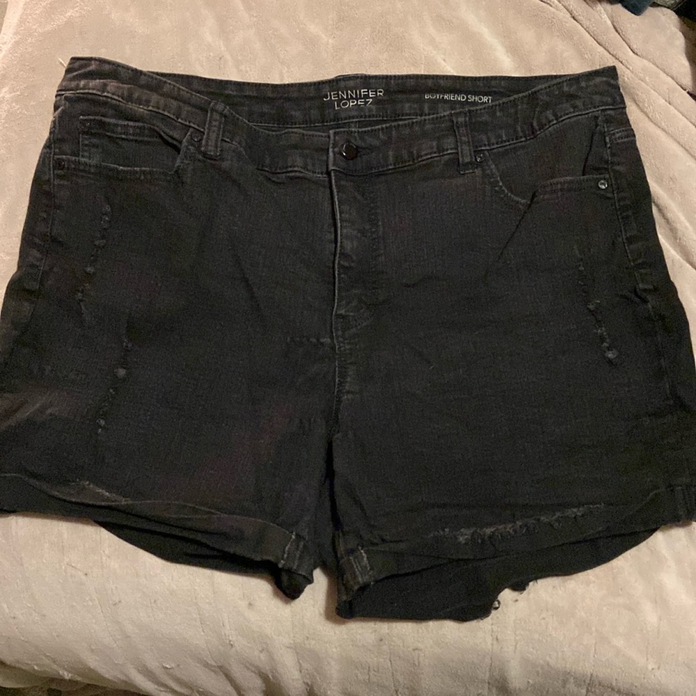 Jennifer Lopez Jean shorts